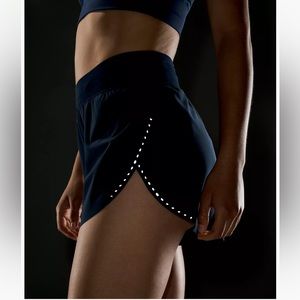 Lululemon find your pace high-rise shorts